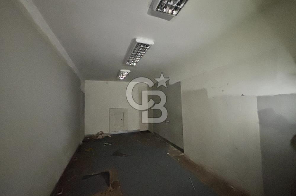 BANKADAN ŞİŞLİ'DE SATILIK CADDE ÜSTÜ BİNA