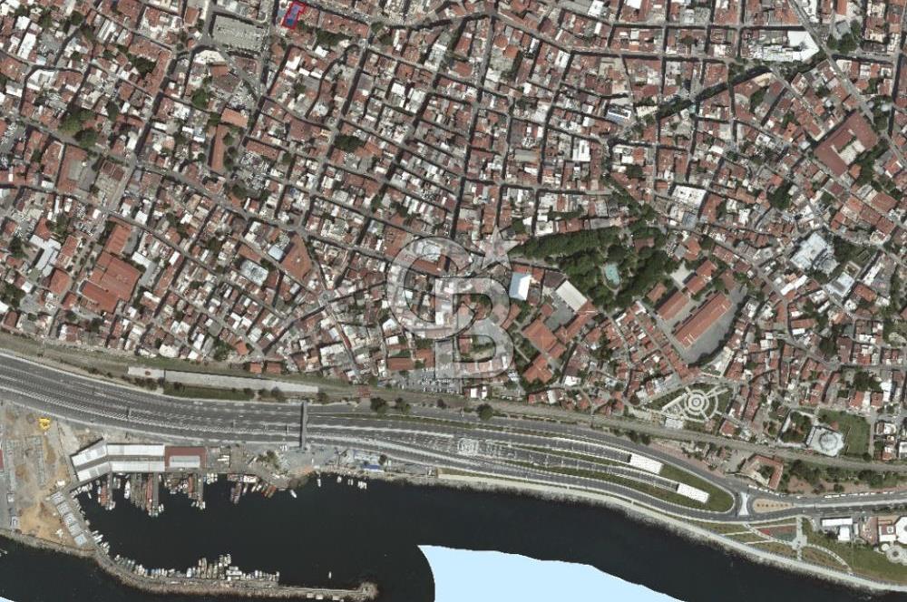 FATİHTE SATILIK KİRACILI DÜKKAN YATIRIMA UYGUN