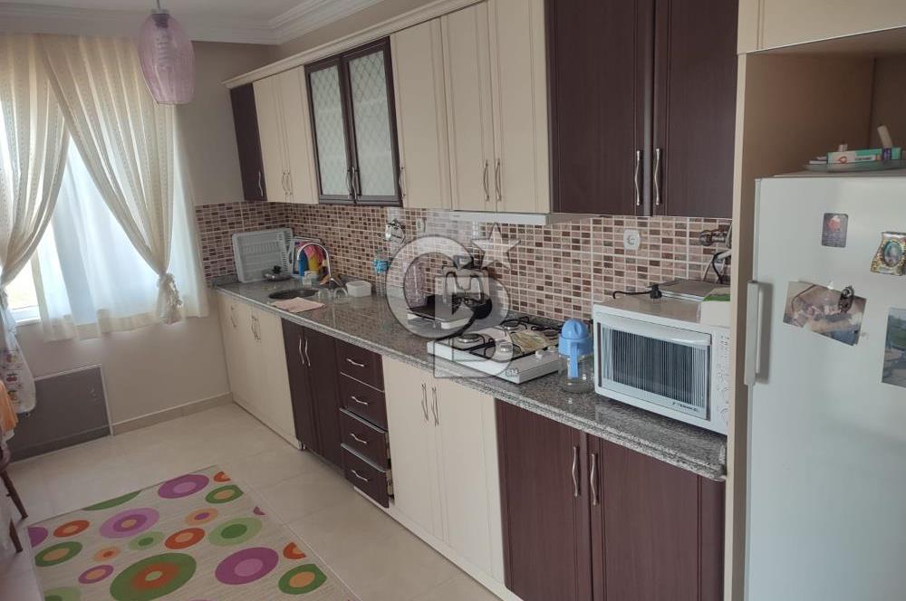 Doğankent Çavuşlu'da 4000 m2 Arsada 3+1 - 2 Mutfaklı Satılık Ev