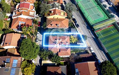 Koşuyolu Parkına Cephe Ticari+Konut İmarlı Bina 