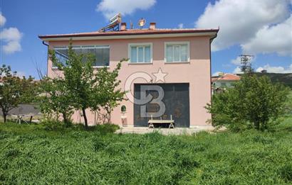 Doğankent Çavuşlu'da 4000 m2 Arsada 3+1 - 2 Mutfaklı Satılık Ev