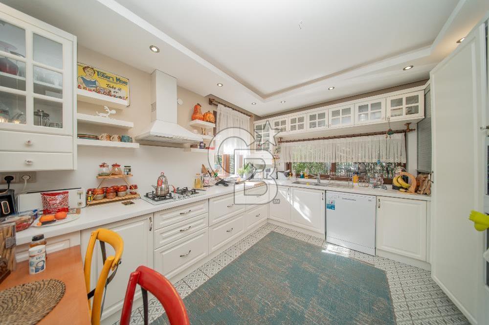 Antalya Duacı'da Satılık Villa: 776m² Arsa, İskanlı