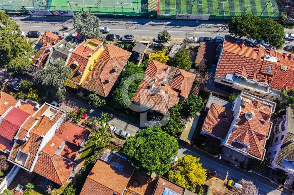 Koşuyolu Parkına Cephe Ticari+Konut İmarlı Bina 