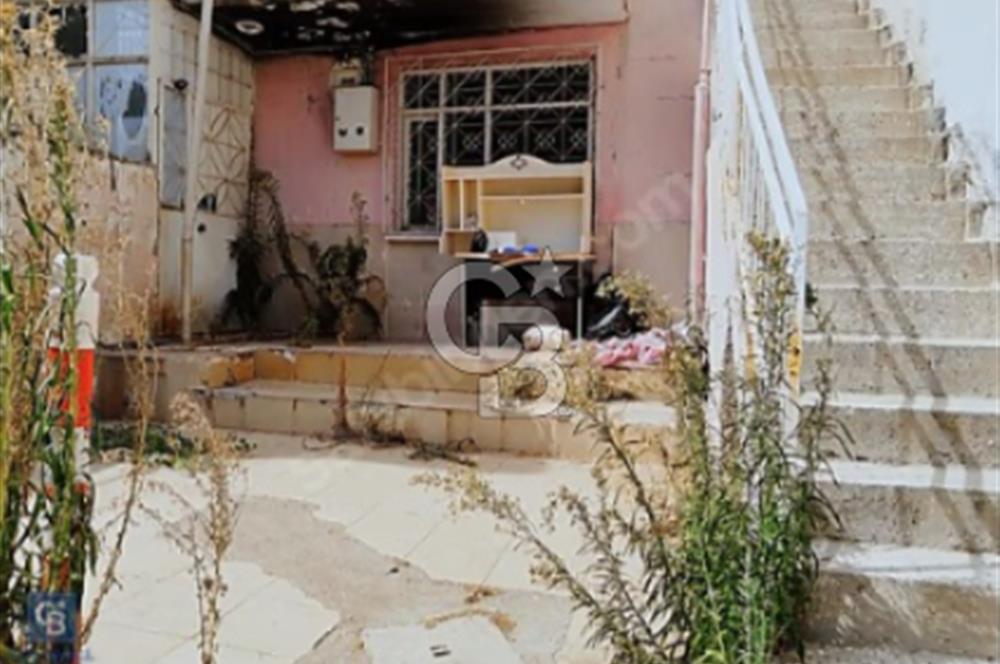 Karabağlar Gülyaka mahallesinde Satilik 2 Katli Bina