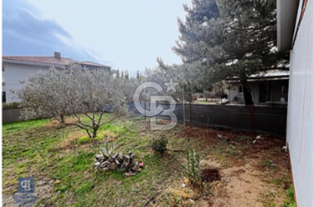 Bornova Yakaköy de Doğayla İç İçe 2+1 Kiralık Bahçeli Prefabrik