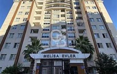 BEYLİKDÜZÜ ADNAN KAHVECİ’DE MELİSA EVLERİ SİTESİNDE 1+1 SATILIK | KREDİYE UYGUN | HAVUZLU SİTE