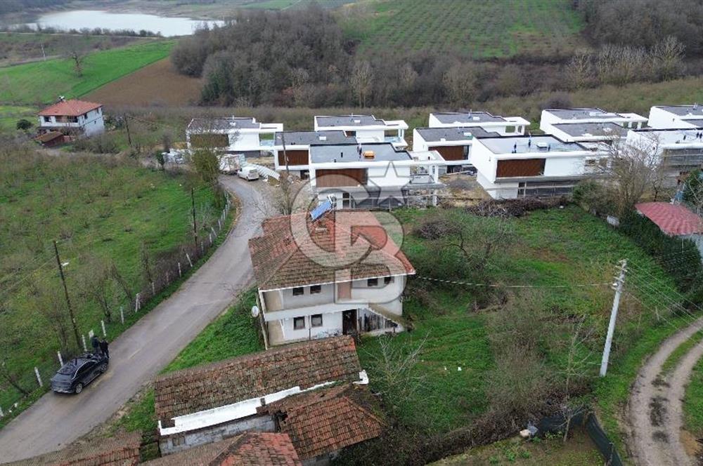 Kabası Bitmiş Bina Ve Arsası