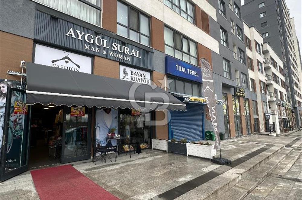 BAHÇEŞEHİR TUALDE 3 KATLI DEVREN KİRALIK GÜZELLİK SALONU/BUTİK