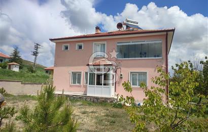 Doğankent Çavuşlu'da 4000 m2 Arsada 3+1 - 2 Mutfaklı Satılık Ev