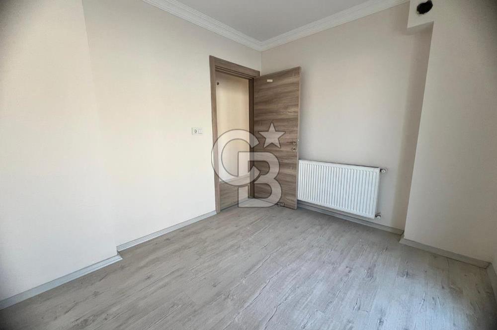 Bergama Atatürk Mahallesi Yığma Tepede Satılık 3+1 Büyük Daire