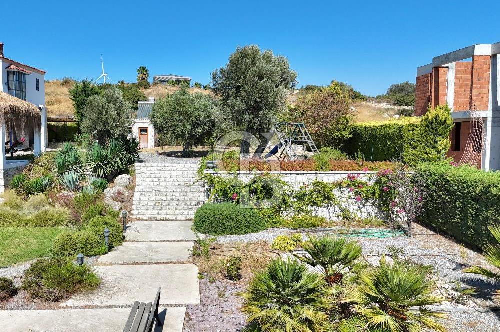 ÇEŞME OVACIK SATILIK 856 m² DENİZ MANZARALI ARSA