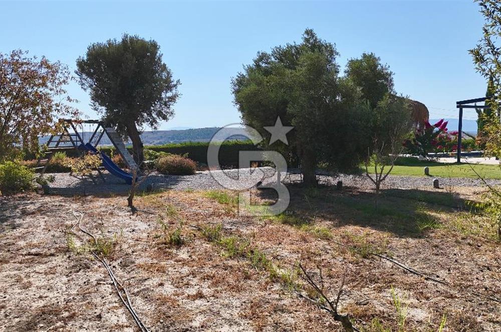 ÇEŞME OVACIK SATILIK 856 m² DENİZ MANZARALI ARSA