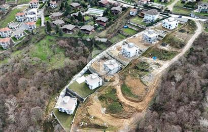 Lüksün Zirvesi: 5+1 Müstakil Havuzlu Göl Manzaralı Malikane