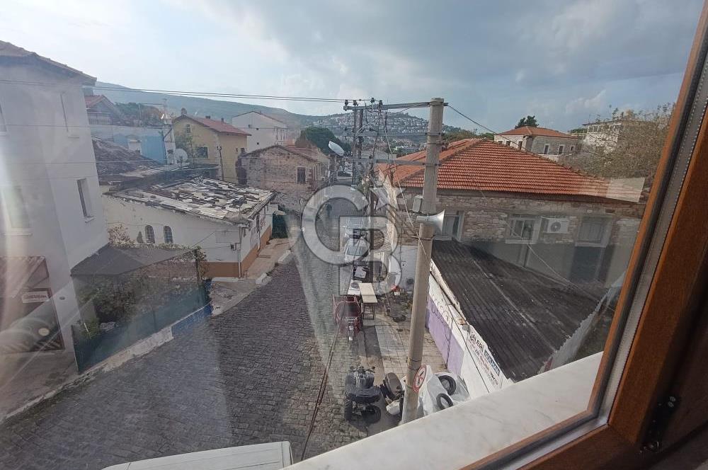 1307135820 İZMİRİN İNCİSİ FOÇADA DENİZE 30 METRE KİRALIK DÜKKAN