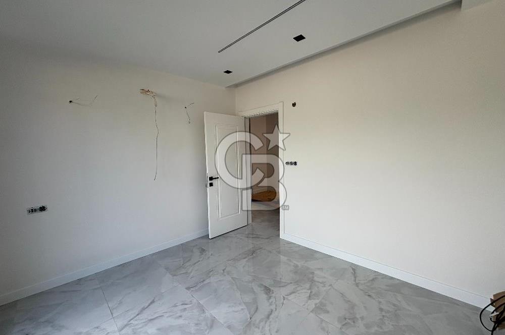 Ormana Komşu, Göl Manzaralı, Müstakil Havuzlu 4+1 Butik Villa