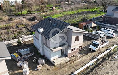 Doğa, Göl ve Lüks Bir Arada! Sapancada Kaçırılmayacak sıfır 4+1