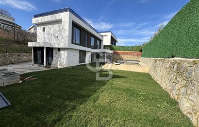 Ormana Komşu, Göl Manzaralı, Müstakil Havuzlu 4+1 Butik Villa