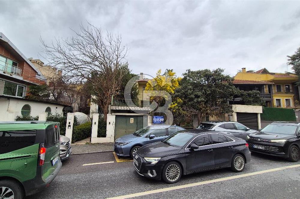 Koşuyolu Parkına Cephe Ticari+Konut İmarlı Villa