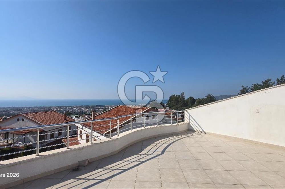 KUŞADASI SOĞUCAKTA SELCUK DENGE SİTESİ 5+2 TRİPLEKS VİLLA