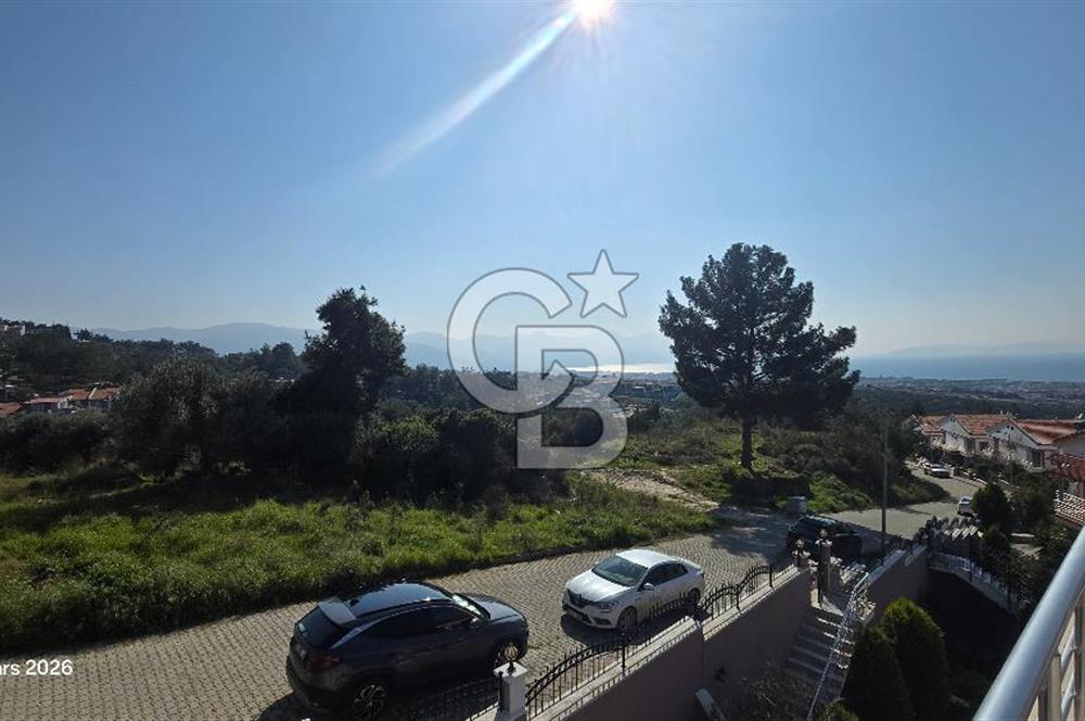 KUŞADASI SOĞUCAKTA SELCUK DENGE SİTESİ 5+2 TRİPLEKS VİLLA