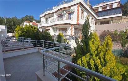 KUŞADASI SOĞUCAKTA SELCUK DENGE SİTESİ 5+2 TRİPLEKS VİLLA