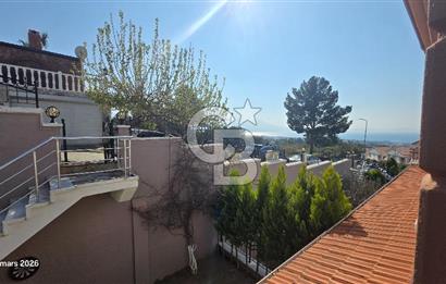 KUŞADASI SOĞUCAKTA SELCUK DENGE SİTESİ 5+2 TRİPLEKS VİLLA