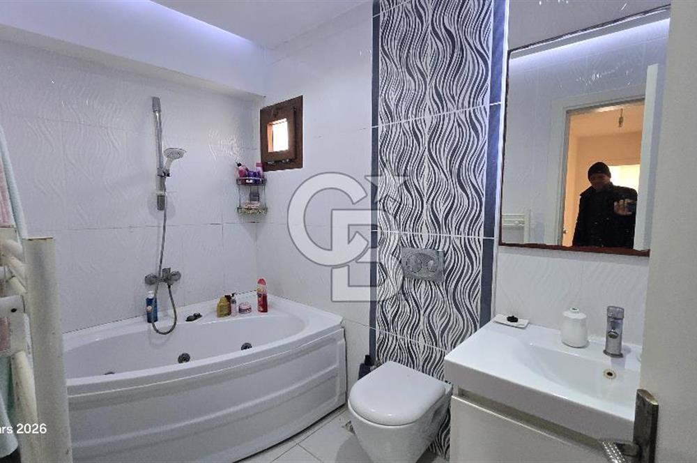 KUŞADASI SOĞUCAKTA SELCUK DENGE SİTESİ 5+2 TRİPLEKS VİLLA