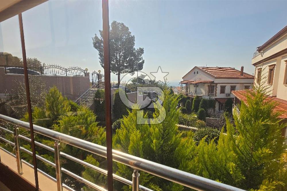 KUŞADASI SOĞUCAKTA SELCUK DENGE SİTESİ 5+2 TRİPLEKS VİLLA