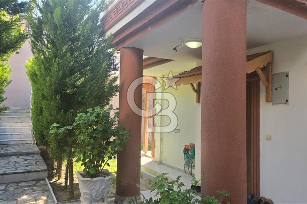 KUŞADASI SOĞUCAKTA SELCUK DENGE SİTESİ 5+2 TRİPLEKS VİLLA