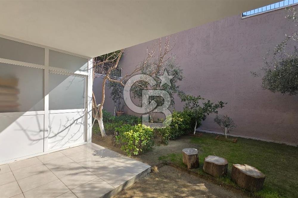 KUŞADASI SOĞUCAKTA SELCUK DENGE SİTESİ 5+2 TRİPLEKS VİLLA