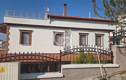 KUŞADASI SOĞUCAKTA SELCUK DENGE SİTESİ 5+2 TRİPLEKS VİLLA