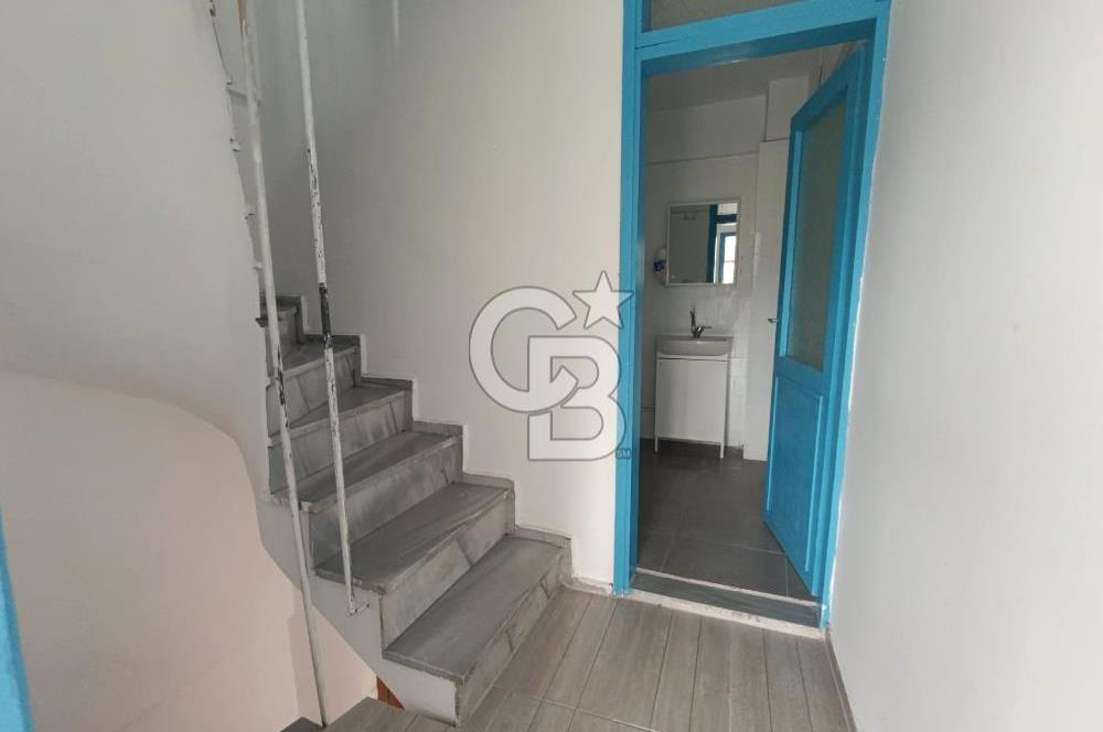 1307135820 İZMİRİN İNCİSİ FOÇADA DENİZE 30 METRE KİRALIK DÜKKAN