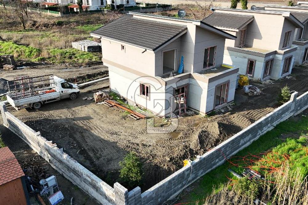 Doğa, Göl ve Lüks Bir Arada! Sapancada Kaçırılmayacak sıfır 4+1