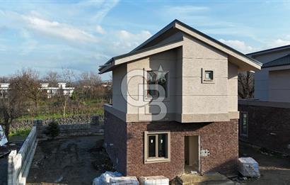 Göl ve Şehir Arasında Saklı Bir Cennet: Modern Tasarım, Müstakil