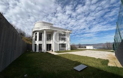 Lüksün Zirvesi: 5+1 Müstakil Havuzlu Göl Manzaralı Malikane