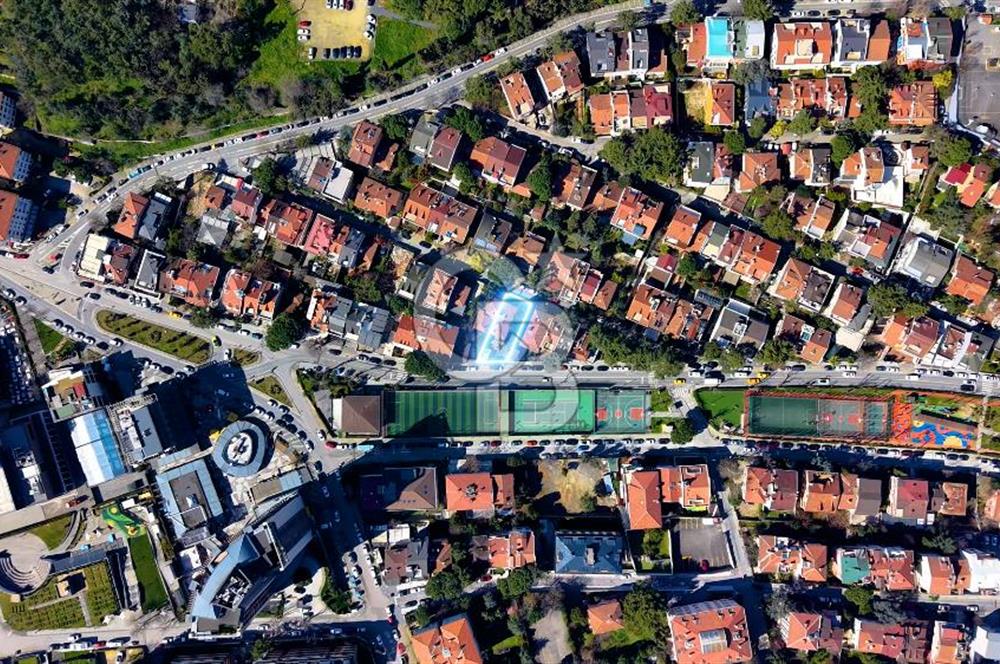 Koşuyolu Parkına Cephe Ticari+Konut İmarlı Villa