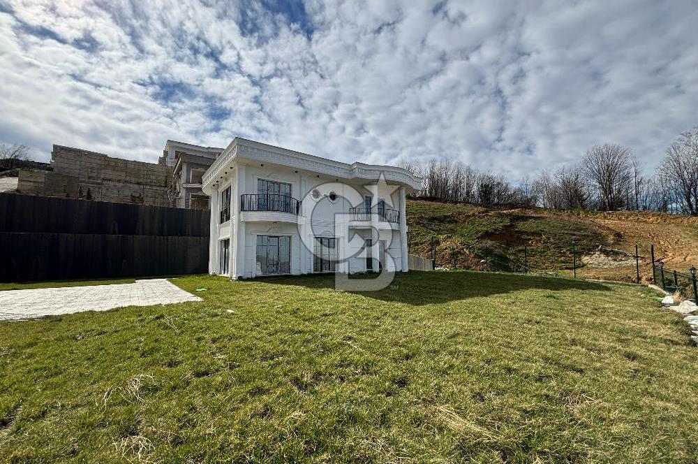 Lüksün Zirvesi: 5+1 Müstakil Havuzlu Göl Manzaralı Malikane