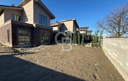 Doğa, Göl ve Lüks Bir Arada! Sapancada Kaçırılmayacak sıfır 4+1