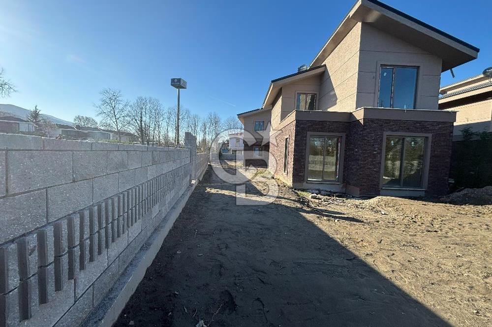 Doğa, Göl ve Lüks Bir Arada! Sapancada Kaçırılmayacak sıfır 4+1