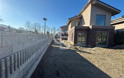 Doğa, Göl ve Lüks Bir Arada! Sapancada Kaçırılmayacak sıfır 4+1