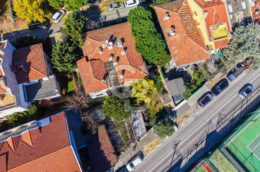 Koşuyolu Parkına Cephe Ticari+Konut İmarlı Villa