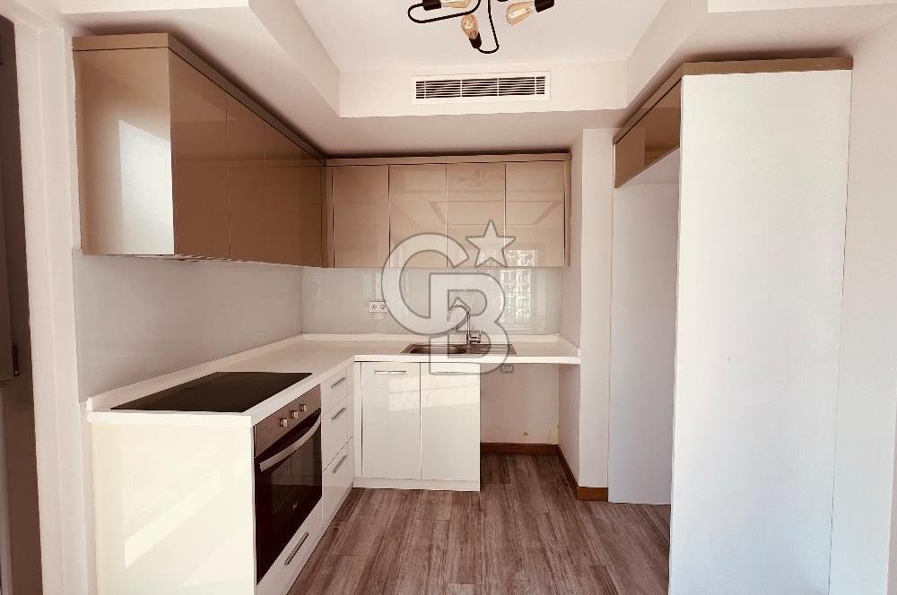 Çiğli Marka 333 Sitesinde Havuz Cephe Kiralık 1+1 Daire