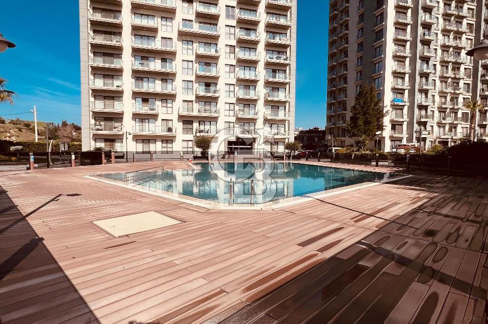 Çiğli Marka 333 Sitesinde Havuz Cephe Kiralık 1+1 Daire