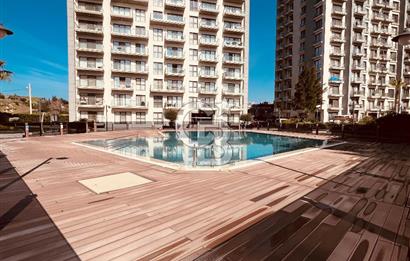 Çiğli Marka 333 Sitesinde Havuz Cephe Kiralık 1+1 Daire