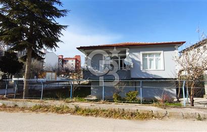 Harmanlar Mah.de Köşe Parsel 307 m² Arsa İçinde 3+1 Müstakil Ev