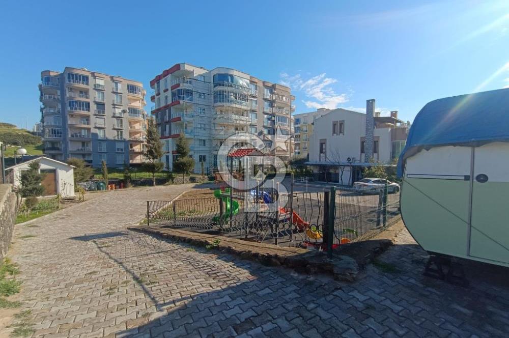 Çiğli İnönü'de Satılık 3+2 Tripleks Villa - Site İçinde, Bahçeli