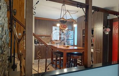 Çiğli İnönü'de Satılık 3+2 Tripleks Villa - Site İçinde, Bahçeli