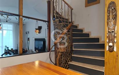 Çiğli İnönü'de Satılık 3+2 Tripleks Villa - Site İçinde, Bahçeli