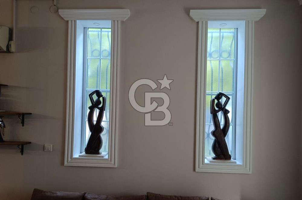 Çiğli İnönü'de Satılık 3+2 Tripleks Villa - Site İçinde, Bahçeli