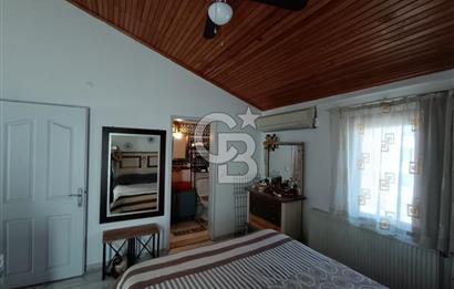 Çiğli İnönü'de Satılık 3+2 Tripleks Villa - Site İçinde, Bahçeli